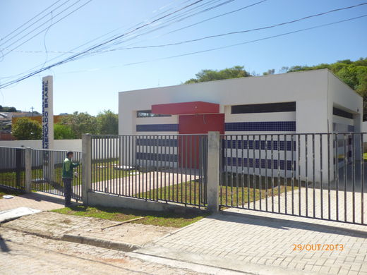 Obras do Mercado Brasil - Campo Magro