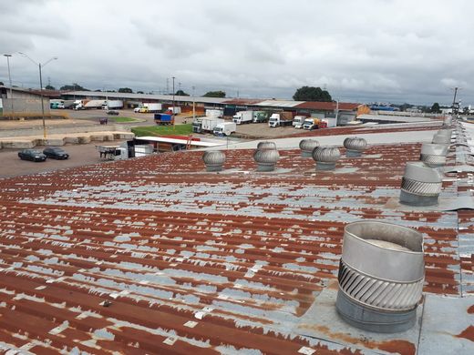 Obras na Cobertura do Pavilhão D - Curitiba