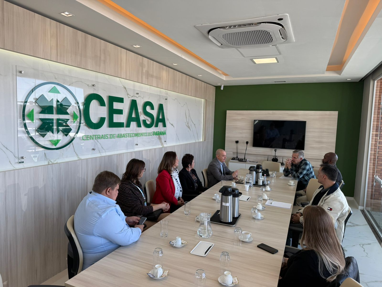 Parceria entre Ceasa Paraná e Fundação Araucária garante modernização dos mercados atacadistas