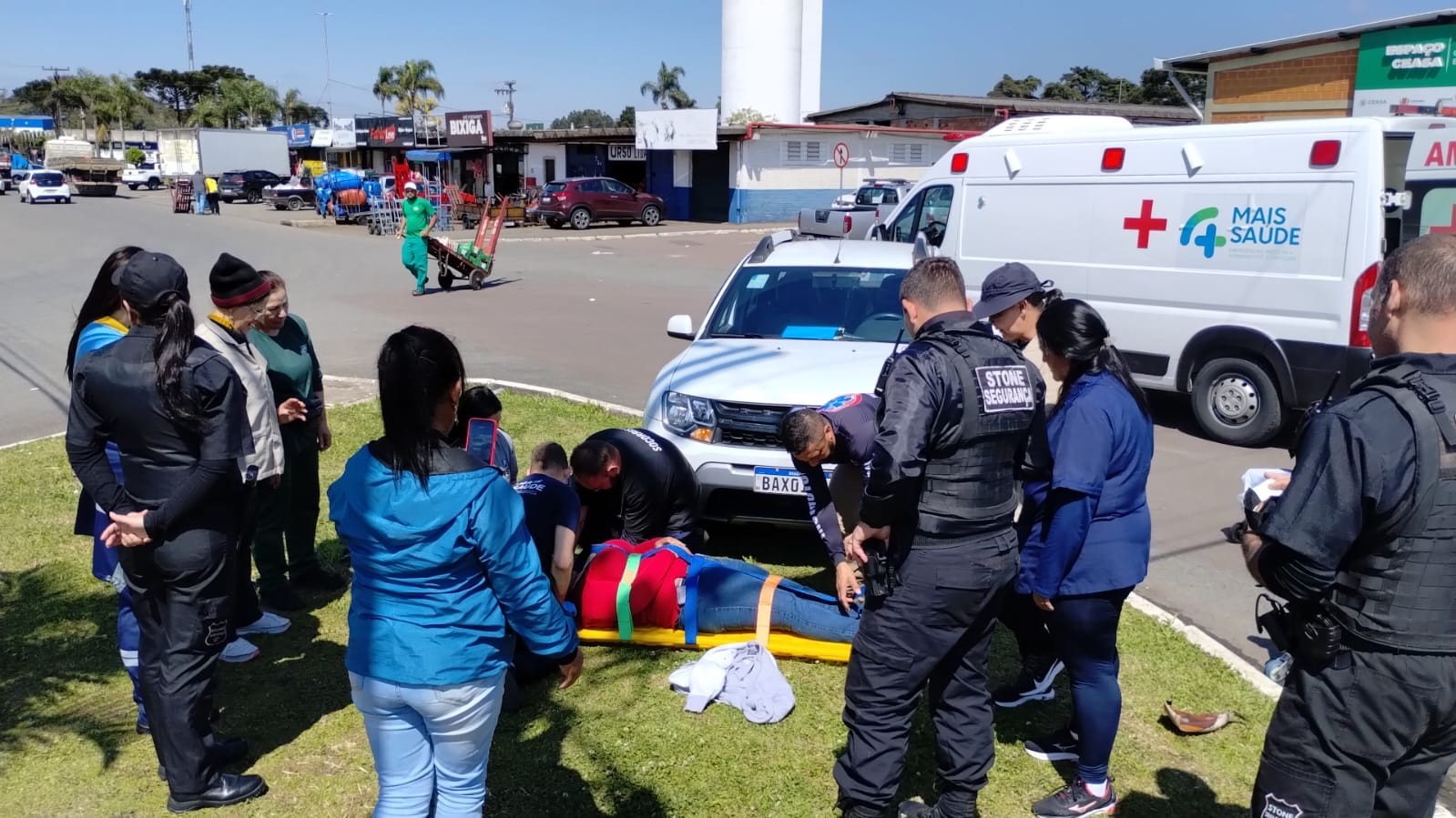 Capacitação gratuita vai ensinar técnicas de suporte básico de vida, atendimento pré-hospitalar e procedimentos para agir em casos de engasgo, queimaduras, fraturas e outras emergências envolvendo crianças, adultos e pessoas com necessidades especiais.