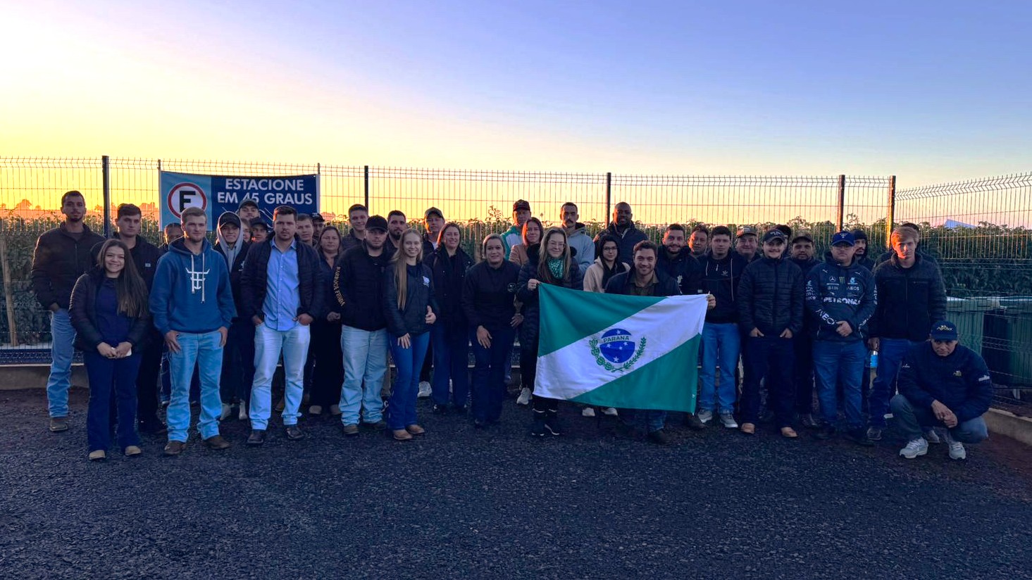 Ceasa Paraná aproxima jovens das tecnologias do campo
