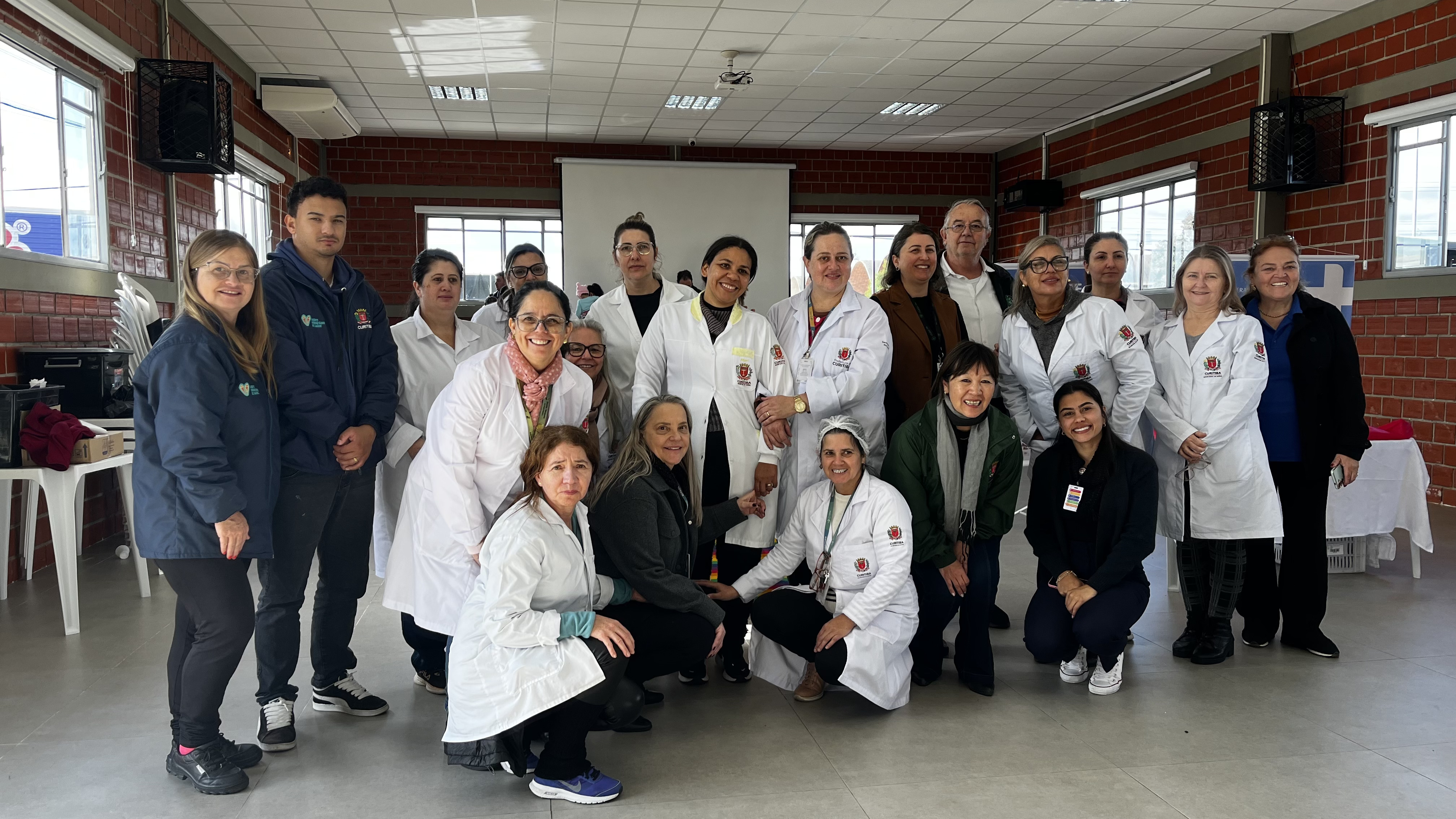 Ação de saúde na Ceasa Curitiba imuniza mais de 300 pessoas contra a gripe. 