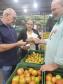 Ação de entrega do cartão em Maringá