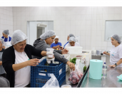 Banco de Alimentos – Comida Boa da Ceasa Curitiba teve curso de preparo de hamburgueres promovido pelo Senac