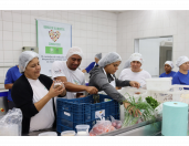 Banco de Alimentos – Comida Boa da Ceasa Curitiba teve curso de preparo de hamburgueres promovido pelo Senac