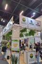 Seagri e cooperativas da agricultura familiar participam de feira internacional de frutas