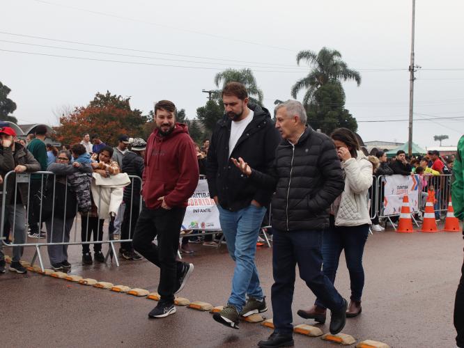 2ª etapa do Circuito Infantil de Corridas de Rua reúne 1,5 mil crianças na Ceasa Curitiba