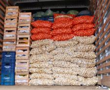 Ceasa Paraná envia mais de 25 toneladas de alimentos para cidades afetadas pelas chuvas 