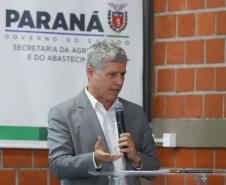 O governador Carlos Massa Ratinho Junior e o ministro do Desenvolvimento Agrário e Agricultura Familiar, Paulo Teixeira, visitam a Ceasa Curitiba nesta sexta-feira (08).