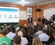 O governador Carlos Massa Ratinho Junior e o ministro do Desenvolvimento Agrário e Agricultura Familiar, Paulo Teixeira, visitam a Ceasa Curitiba nesta sexta-feira (08).