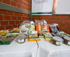 O governador Carlos Massa Ratinho Junior e o ministro do Desenvolvimento Agrário e Agricultura Familiar, Paulo Teixeira, visitam a Ceasa Curitiba nesta sexta-feira (08).