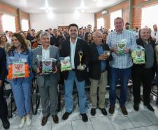 O governador Carlos Massa Ratinho Junior e o ministro do Desenvolvimento Agrário e Agricultura Familiar, Paulo Teixeira, visitam a Ceasa Curitiba nesta sexta-feira (08).