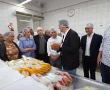 O governador Carlos Massa Ratinho Junior e o ministro do Desenvolvimento Agrário e Agricultura Familiar, Paulo Teixeira, visitam a Ceasa Curitiba nesta sexta-feira (08).