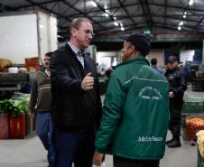 Dia do Agricultor: Ceasa Paraná entrega kit de cuidados aos produtores rurais