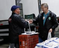 Dia do Agricultor: Ceasa Paraná entrega kit de cuidados aos produtores rurais