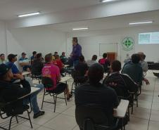 Treinamento na Ceasa Londrina para conscientização de Operadores de Empilhadeiras