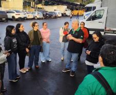Estudantes do curso de Gastronomia do IFPR visitam a Ceasa de Foz do Iguaçu