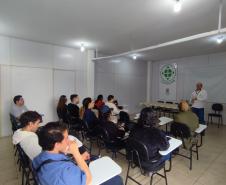 Estudantes do curso de Gastronomia do IFPR visitam a Ceasa de Foz do Iguaçu