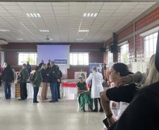 Ação de saúde na Ceasa Curitiba imuniza mais de 300 pessoas contra a gripe.