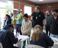 Ação de saúde na Ceasa Curitiba imuniza mais de 300 pessoas contra a gripe.