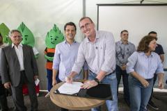 Ceasa vai doar alimentos para o Zoológico de Curitiba