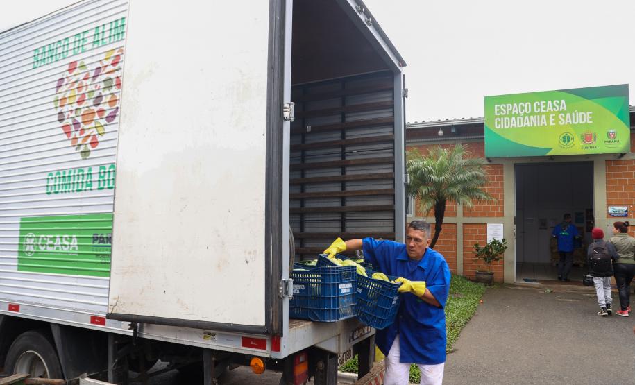 Arrecadação de alimentos na Ceasa Curitiba supera expectativa e chega a 33 toneladas