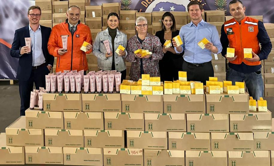 Primeira-dama do Paraná inicia campanha para ajudar vítimas das enchentes no estado