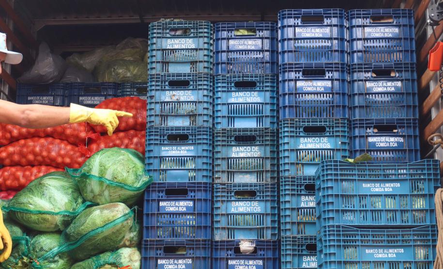 Ceasa Paraná envia mais de 25 toneladas de alimentos para cidades afetadas pelas chuvas