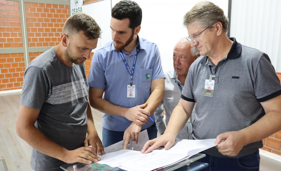 Ceasa Curitiba recebe mais 21 produtores em sua unidade