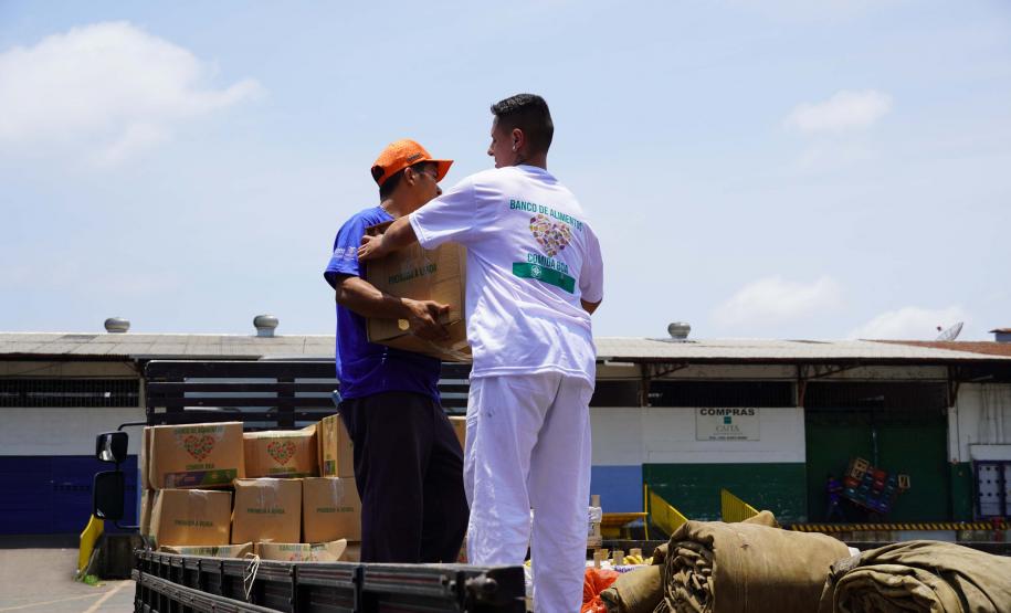 Ceasa Curitiba doa mais 5 toneladas de alimentos para municípios catarinenses