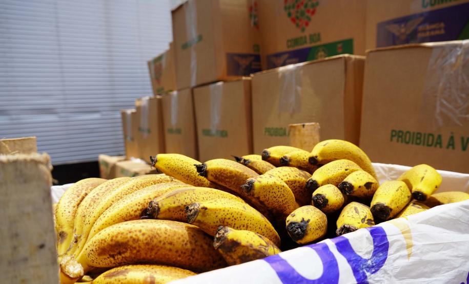 Ceasa Curitiba doa mais 5 toneladas de alimentos para municípios catarinenses