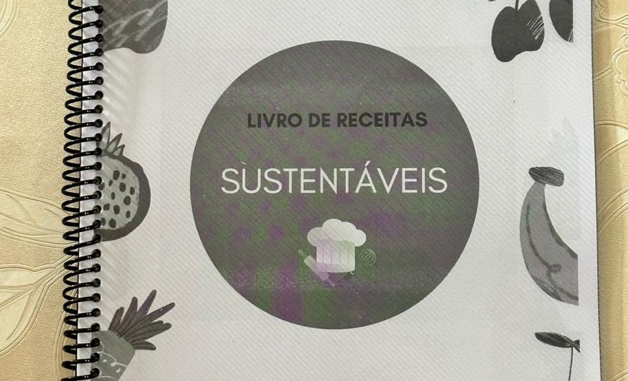 Alunos de Nutrição da UniCesumar ministram curso no Banco de Alimentos da Ceasa Maringá