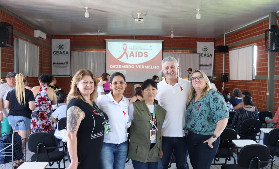 Ceasa Curitiba sedia ações do Dezembro Vermelho