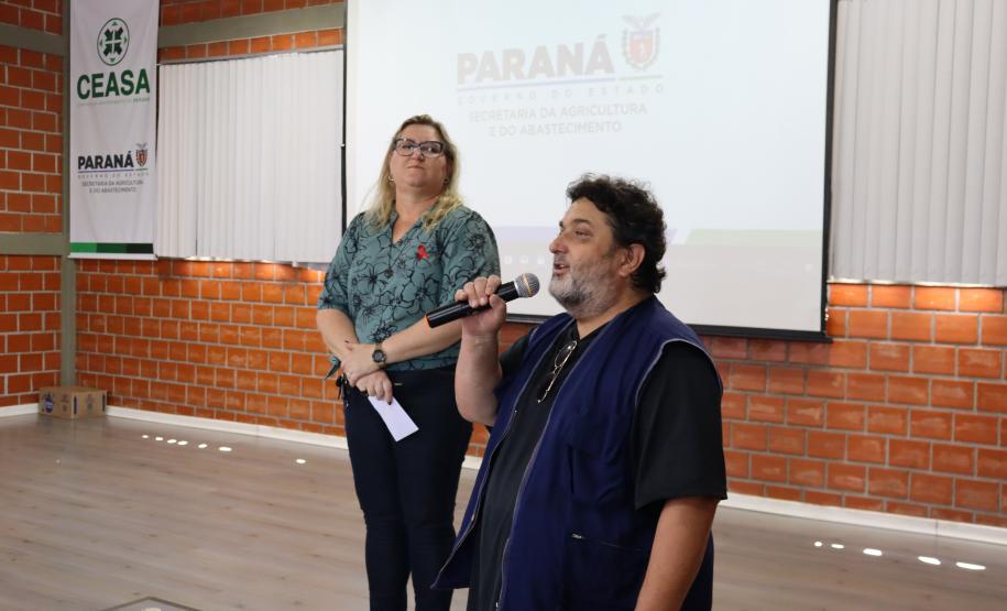 Ceasa Curitiba sedia ações do Dezembro Vermelho