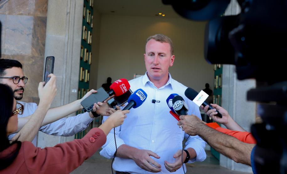 Estado garante recursos para reconstrução de pavilhão da Ceasa de Curitiba após incêndio