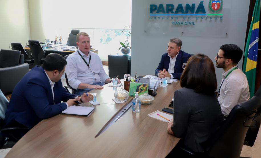 Estado garante recursos para reconstrução de pavilhão da Ceasa de Curitiba após incêndio