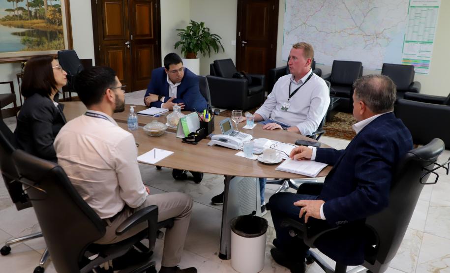 Estado garante recursos para reconstrução de pavilhão da Ceasa de Curitiba após incêndio