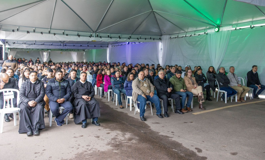 Ceasa Paraná inaugura
