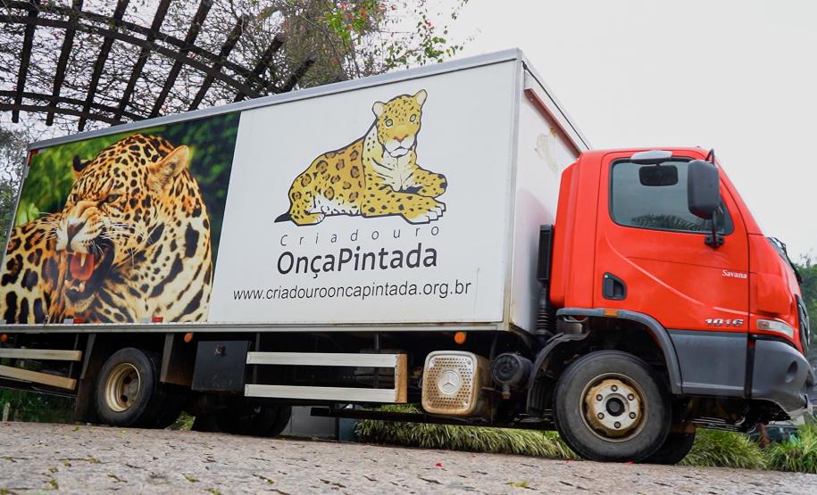 Parceria entre IAT e Ceasa ajuda a matar a fome de animais silvestres em criadouros