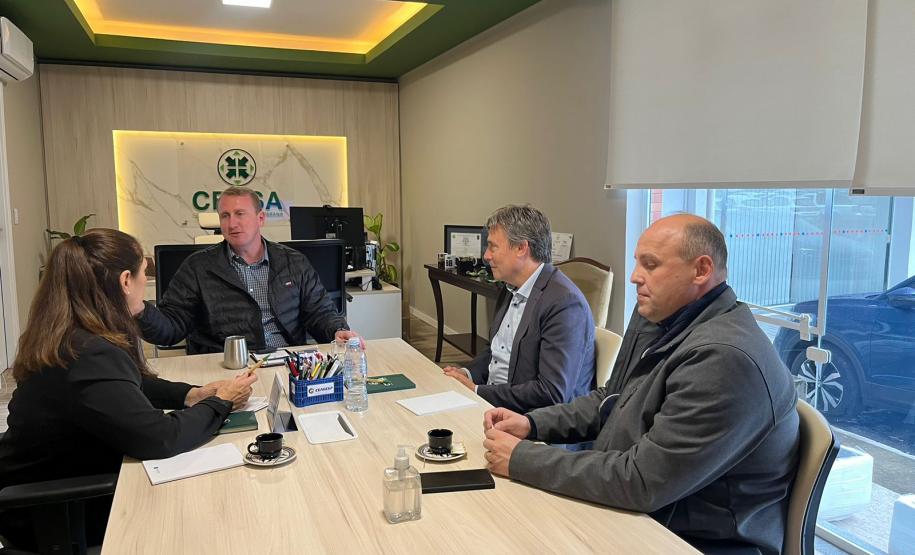 Ceasa Paraná Recebe Visita de Representantes da Embaixada do Reino dos Países Baixos para Fortalecer Iniciativas de Segurança Alimentar