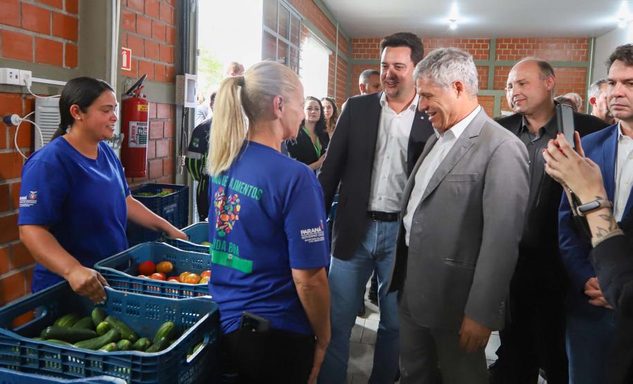 O governador Carlos Massa Ratinho Junior e o ministro do Desenvolvimento Agrário e Agricultura Familiar, Paulo Teixeira, visitam a Ceasa Curitiba nesta sexta-feira (08).