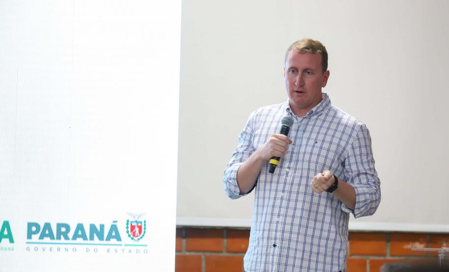 O governador Carlos Massa Ratinho Junior e o ministro do Desenvolvimento Agrário e Agricultura Familiar, Paulo Teixeira, visitam a Ceasa Curitiba nesta sexta-feira (08).