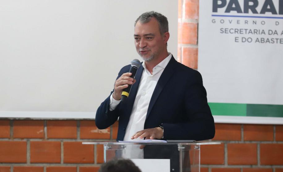 O governador Carlos Massa Ratinho Junior e o ministro do Desenvolvimento Agrário e Agricultura Familiar, Paulo Teixeira, visitam a Ceasa Curitiba nesta sexta-feira (08).