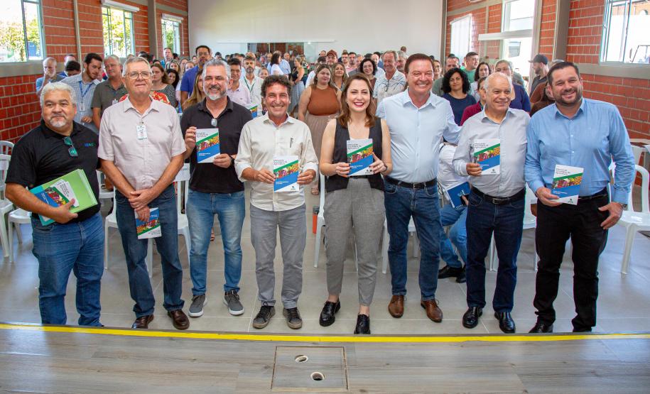 Ceasa Paraná sedia lançamento do Manual do Secretário de Agricultura de 2025