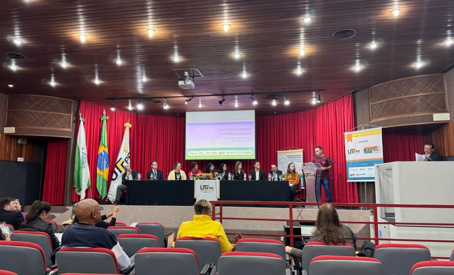 Projeto Alvorada atende pessoas egressas que atuam no Banco de Alimentos da Ceasa Curitiba