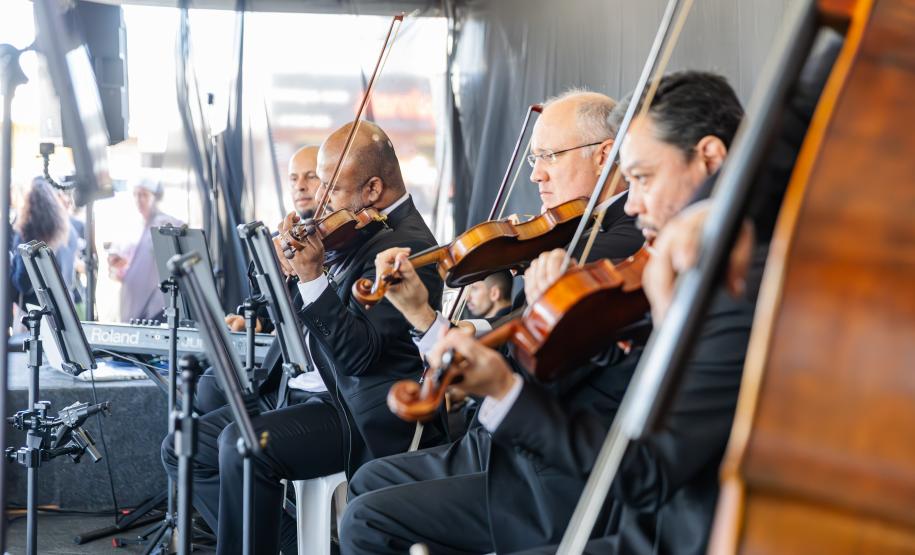 Ceasa Paraná faz homenagem ao Dia das Maes