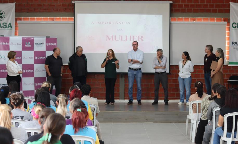 Ceasa Paraná promove ação pra o Dia da Mulher
