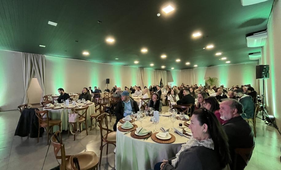Ceasa Paraná celebra conquistas do Banco de Alimentos Comida Boa em jantar de agradecimento em Cascavel