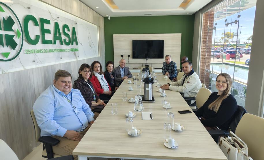 Parceria entre Ceasa Paraná e Fundação Araucária garante modernização dos mercados atacadistas