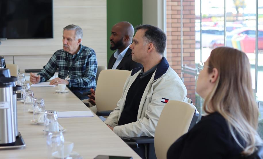 Parceria entre Ceasa Paraná e Fundação Araucária garante modernização dos mercados atacadistas